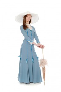 schmales hellblaues Kleid mit Godets aus der Jahrhundertwende Gr. 34
